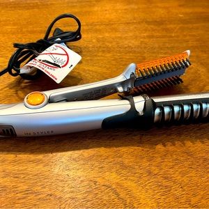 INSTYLER Rotating Flat Iron & Curler